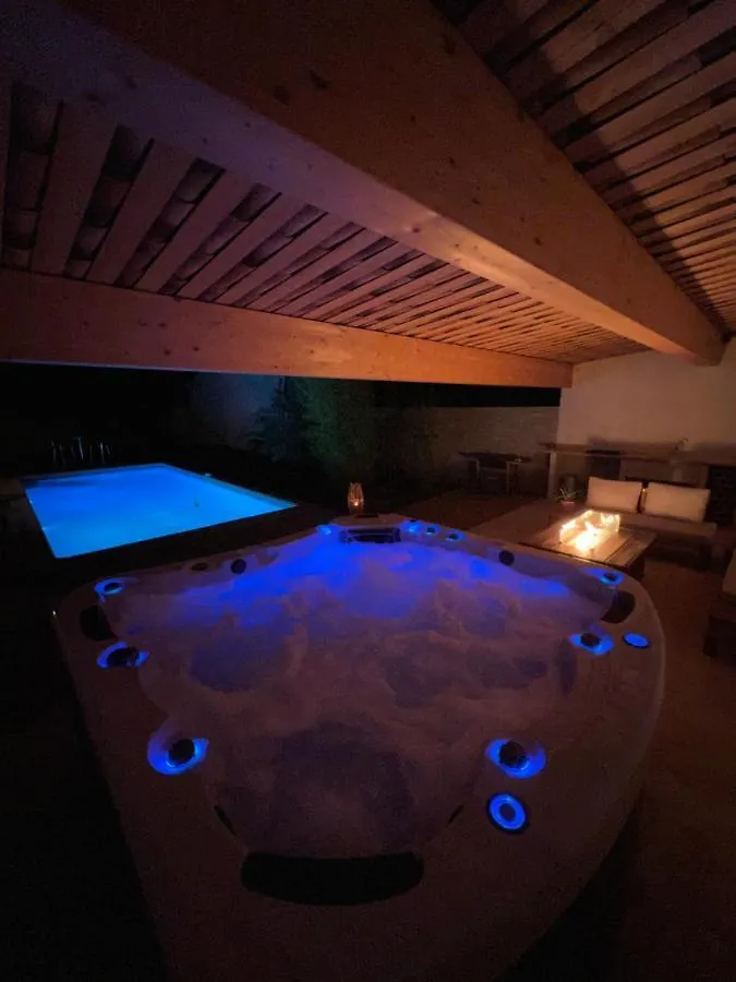 Studio Avec Jacuzzi Et Piscine Lorgues 0*,